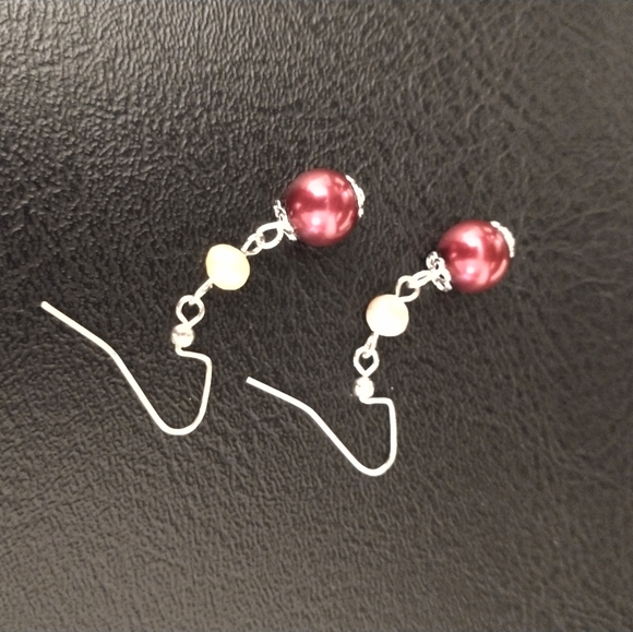 Earrings - Picture 7 of 10